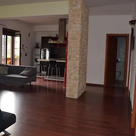 Da Johnny Apartman